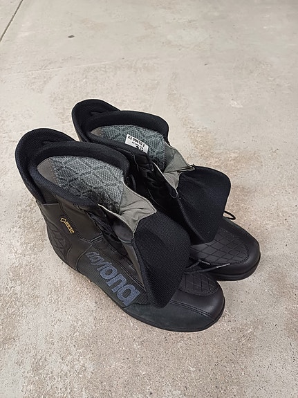 Daytona AC Dry GTX 43 ajokengät