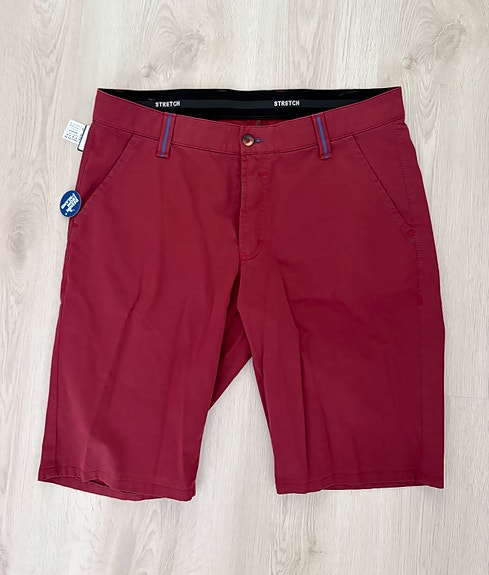 Miesten shortsit, koko: 52