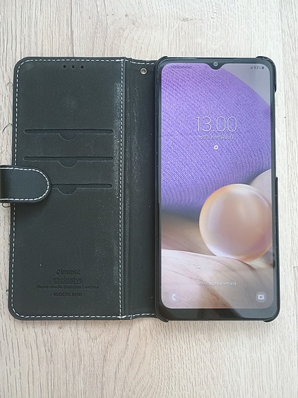 Samsung Galaxy A32 5G -puhelin, 2 sim +microSD korttipaikka, 4gb ram, Akku-top.