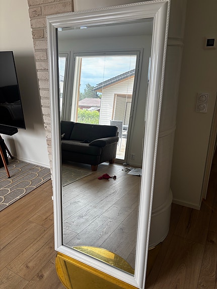 IKEA kokovartalopeili valkoinen kehys
