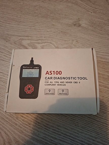 OBD 2 testejä Ancel AS100
