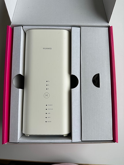 Huawei DNA Kotimokkula 4G WiFi B818 reititin