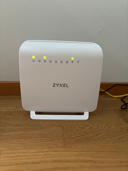 Zyxel modeemi / reititin