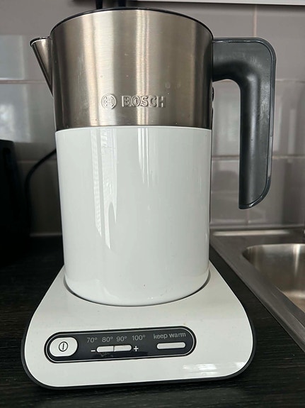 Bosch vedenkeitin ja leivänpaahdin