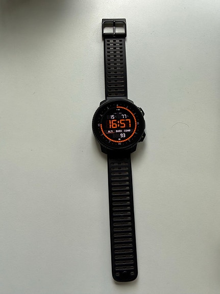Suunto Vertical 2 alle kuukauden vanha