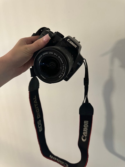 Canon EOS 1000D järjestelmäkamera