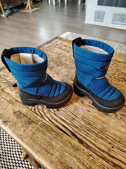siniset Kuoma kengät