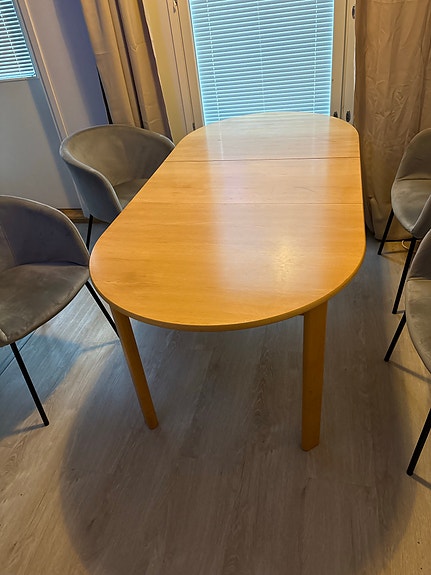 Jämäkkä ruokapöytä 180 x 90