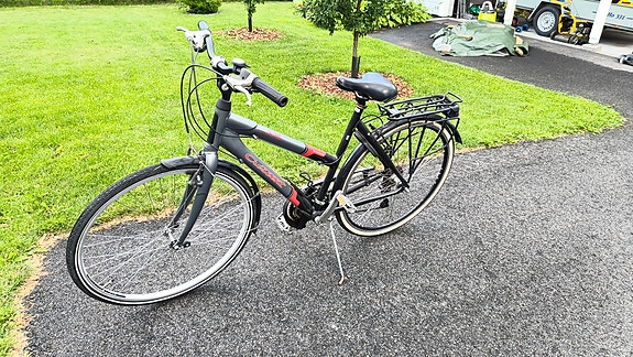 Crescent naisten hybridipyörä 28"