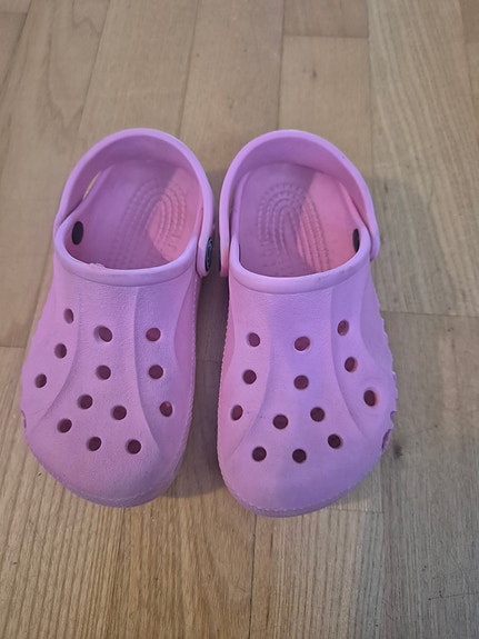 Crocs sandaalit 27 -29