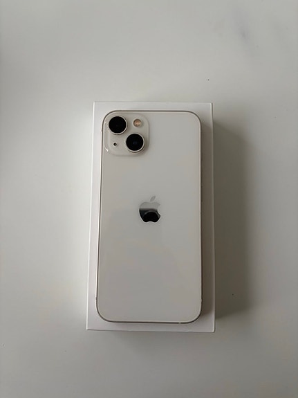 Apple iPhone 13 älypuhelin valkoinen
