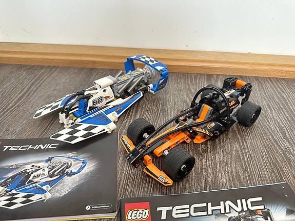 LEGO Technic Formula (42026) ja Kilpaliukuvene (42045)