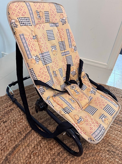Siisti Emma babysitter vauvallenne, nallekuvioinen🧸