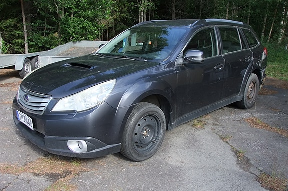 Subaru legasy 4wd Diesel manuaali -10 osina