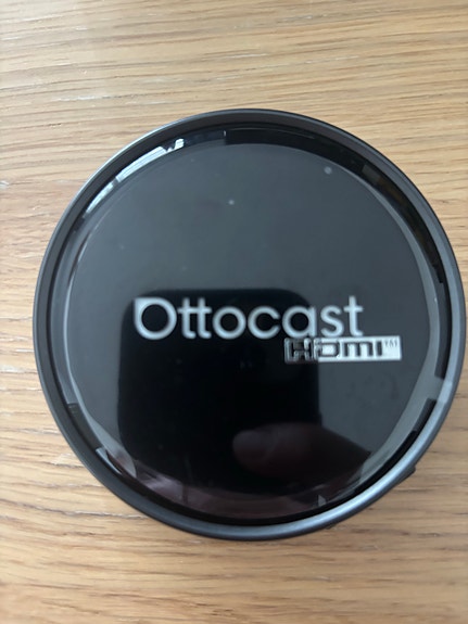 Ottocast OttoAIBox P3 Pro -langaton CarPlay & Android AI Box (Uudenveroinen)