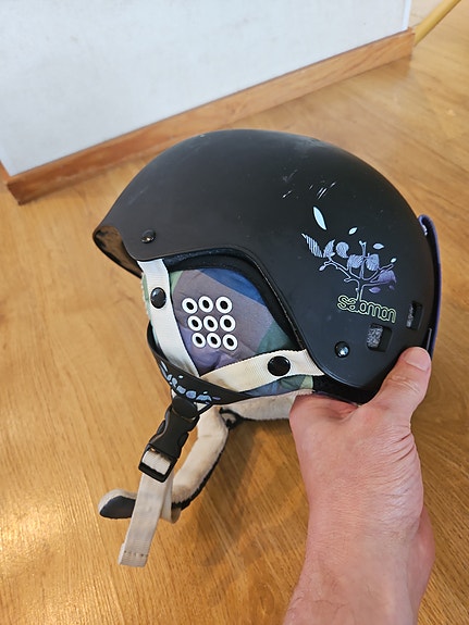 Salomon laskettelukypärä M, koko M 56.5-57.5 cm