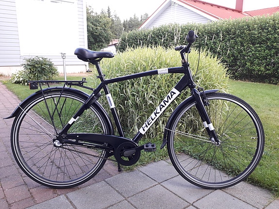 Hyväkuntoinen Helkama 28" 3-vaihteinen miestenpyörä