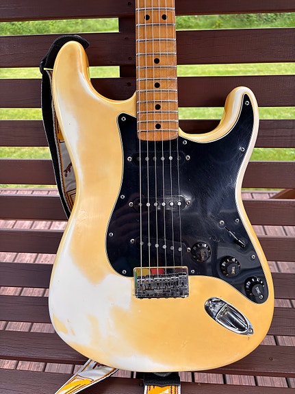 Fender Stratocaster