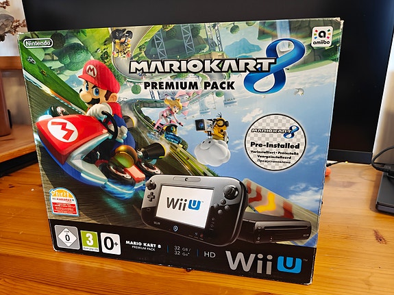 Nintendo Wii U Mario Kart 8 Premium Pack pelikonsoli 32 GB