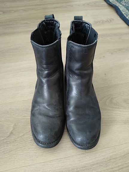 Clarks nahkanilkkurit 39