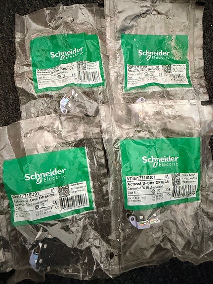 Schneider Electric Actassi S-One DPM C6 RJ45 -liittimet Cat6
