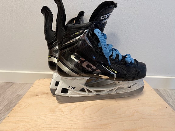 CCM Tack XF90 koko 5