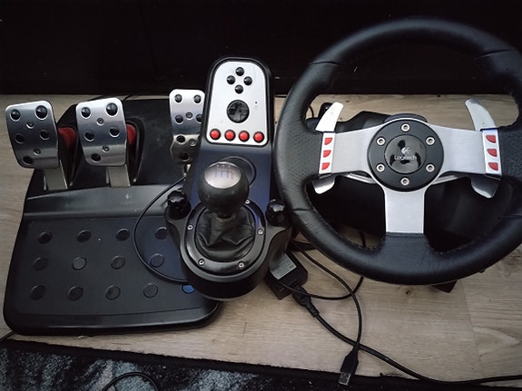 Logitech g27 setti