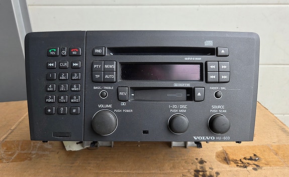 Volvo S60 ja V70 HU-603 soitin