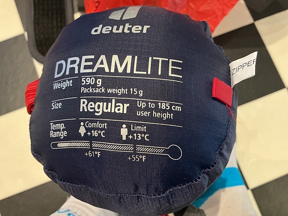 Deuter kesämakuupussi