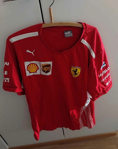 Ferrari t-paita
