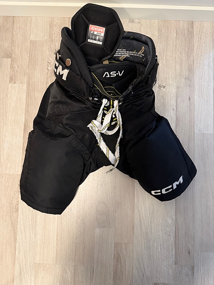 CCM Tacks AS-V jääkiekkohousut M musta