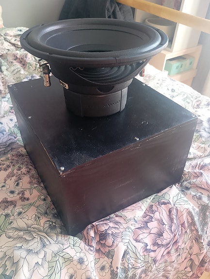 Cerwin-Vega 10"subwoofer