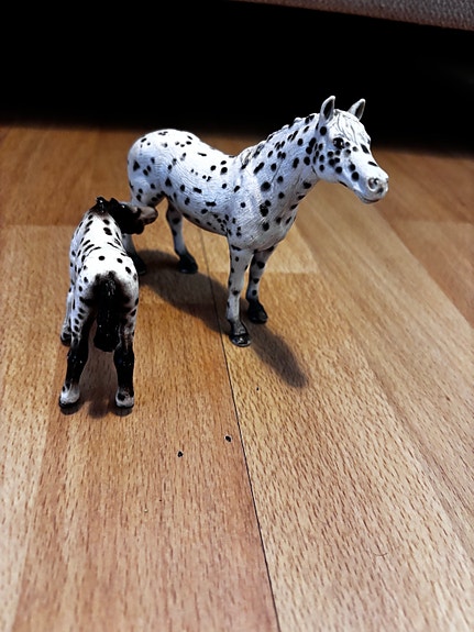 Schleich tamma ja varsat,