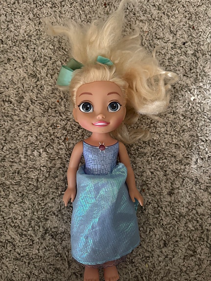 Elsa nukke 35cm