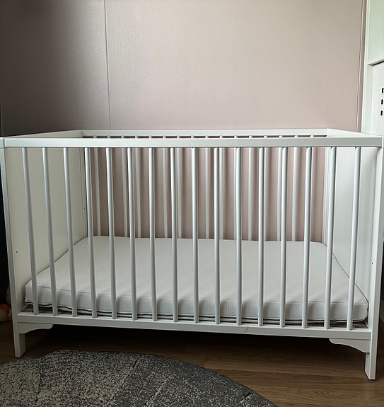 IKEA pinnasänky valkoinen