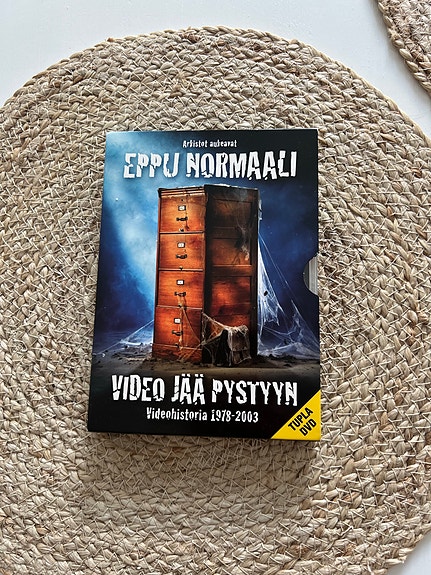 Eppu Normaali Video jää pystyyn tupla-dvd