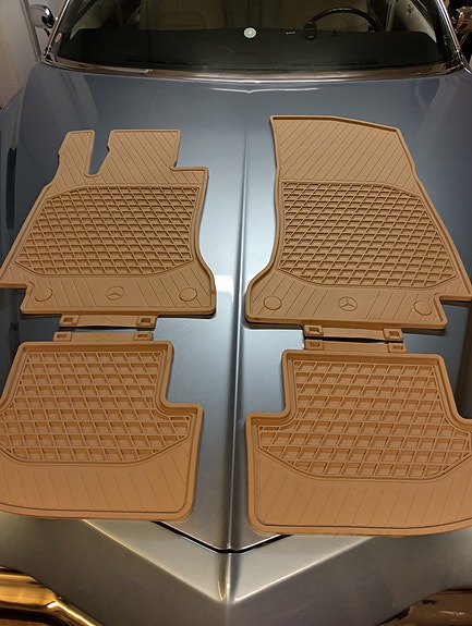 Mercedes 2015-2022 kumimattosarja