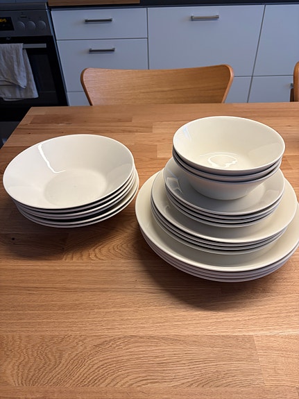 Iittala Teema valkoinen lautas- ja kulhosetti