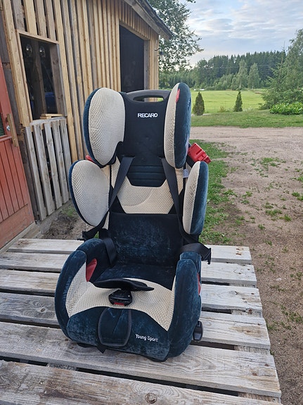 Recaro Young Sport turvaistuin