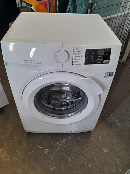 AEG pesukone täyttö 1-8kg