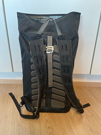 Ortlieb commuter reppu musta 20L