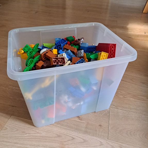 Iso LEGO DUPLO -paketti: linna, safari, Disney, ajoneuvot ja eläimet