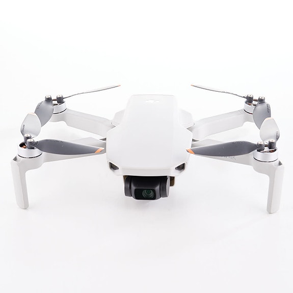 DJI Mini 4K Fly More Combo -dronepaketti (käytetty)