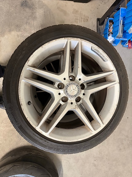 3 kpl AMG VANTEET
