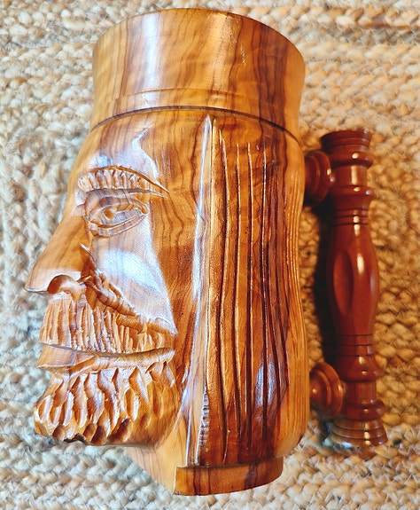 Puinen tuoppi, käsin veistetty, vintage