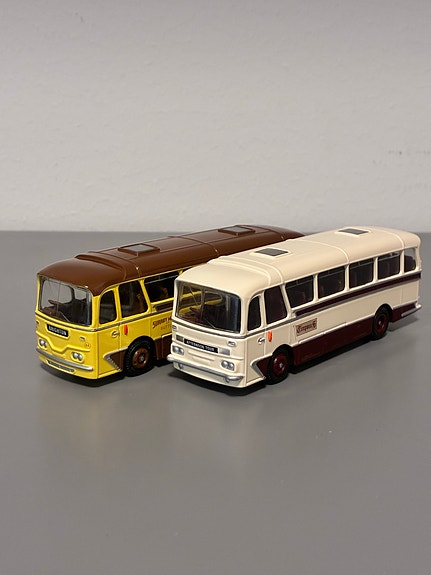 EFE 1:76 Timpson’s & Surrey Motors linja-autot mallit