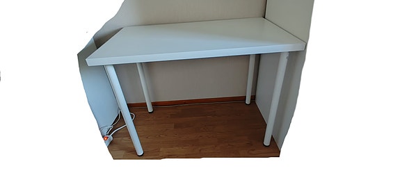 Kirjoituspöytä IKEA