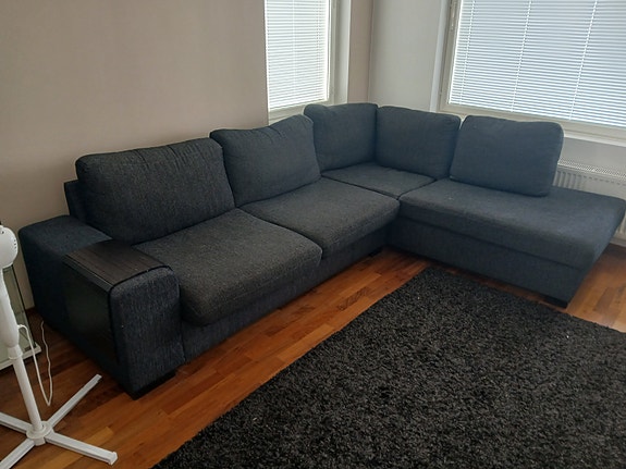 Iso kulmasohva
