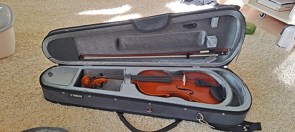 Yamaha V5SC viulu 1/2 + jousi ja kotelo