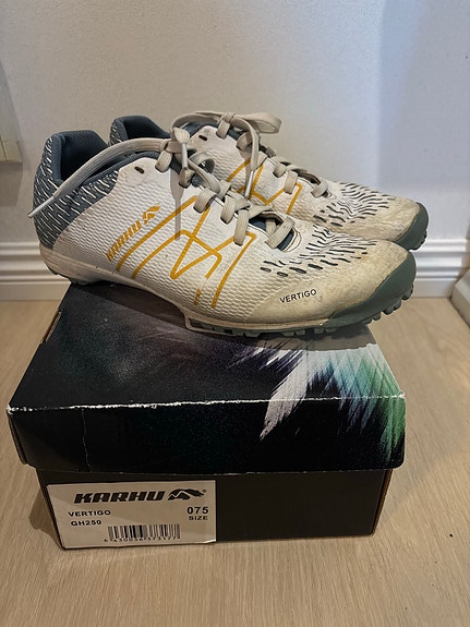 Karhu vertigo piikkarit koko 7,5